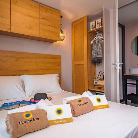 Club Del Sole Stork Family Collection Hotel Giulianova Bagian luar foto