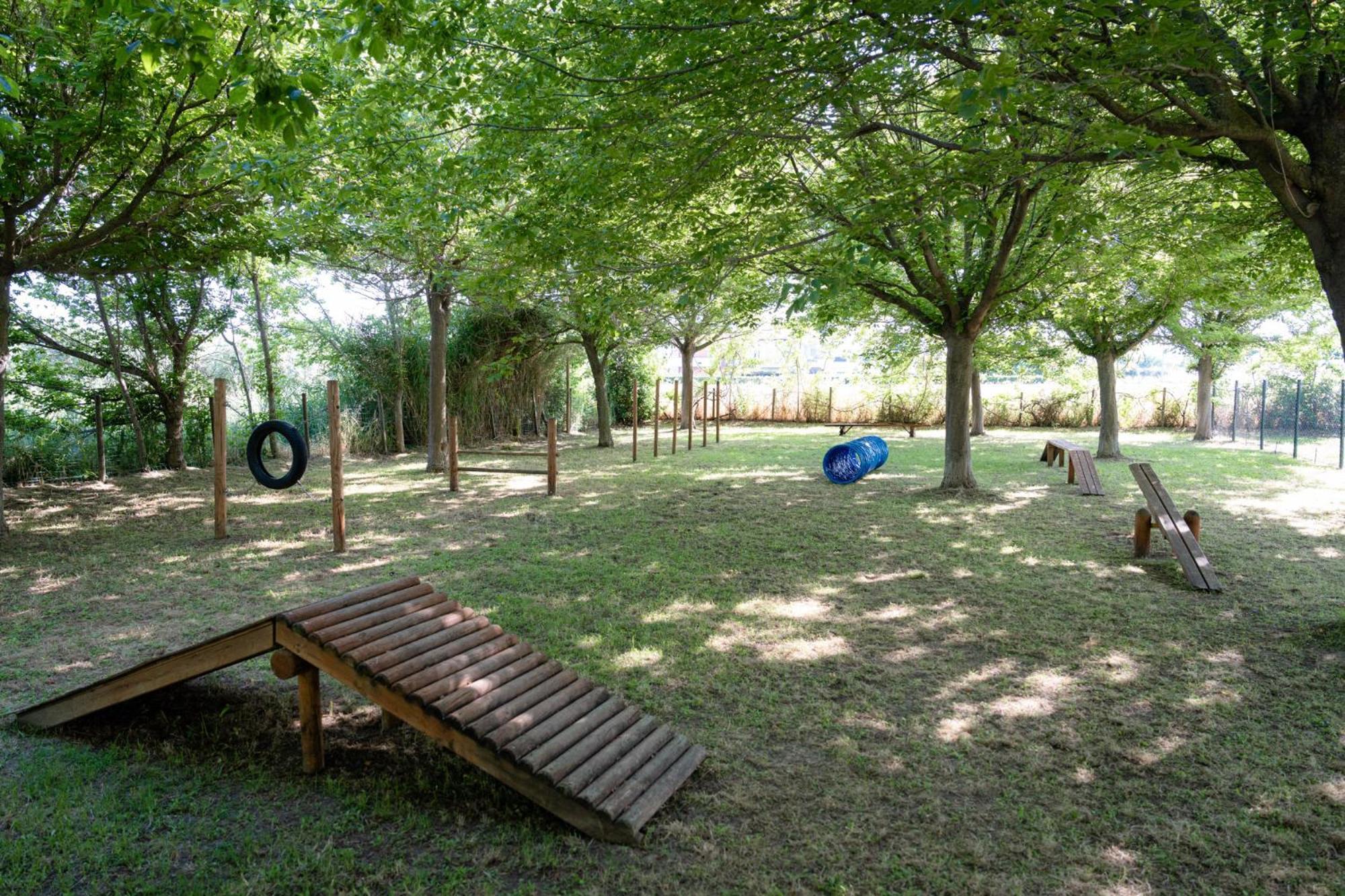 Club Del Sole Stork Family Collection Hotel Giulianova Bagian luar foto