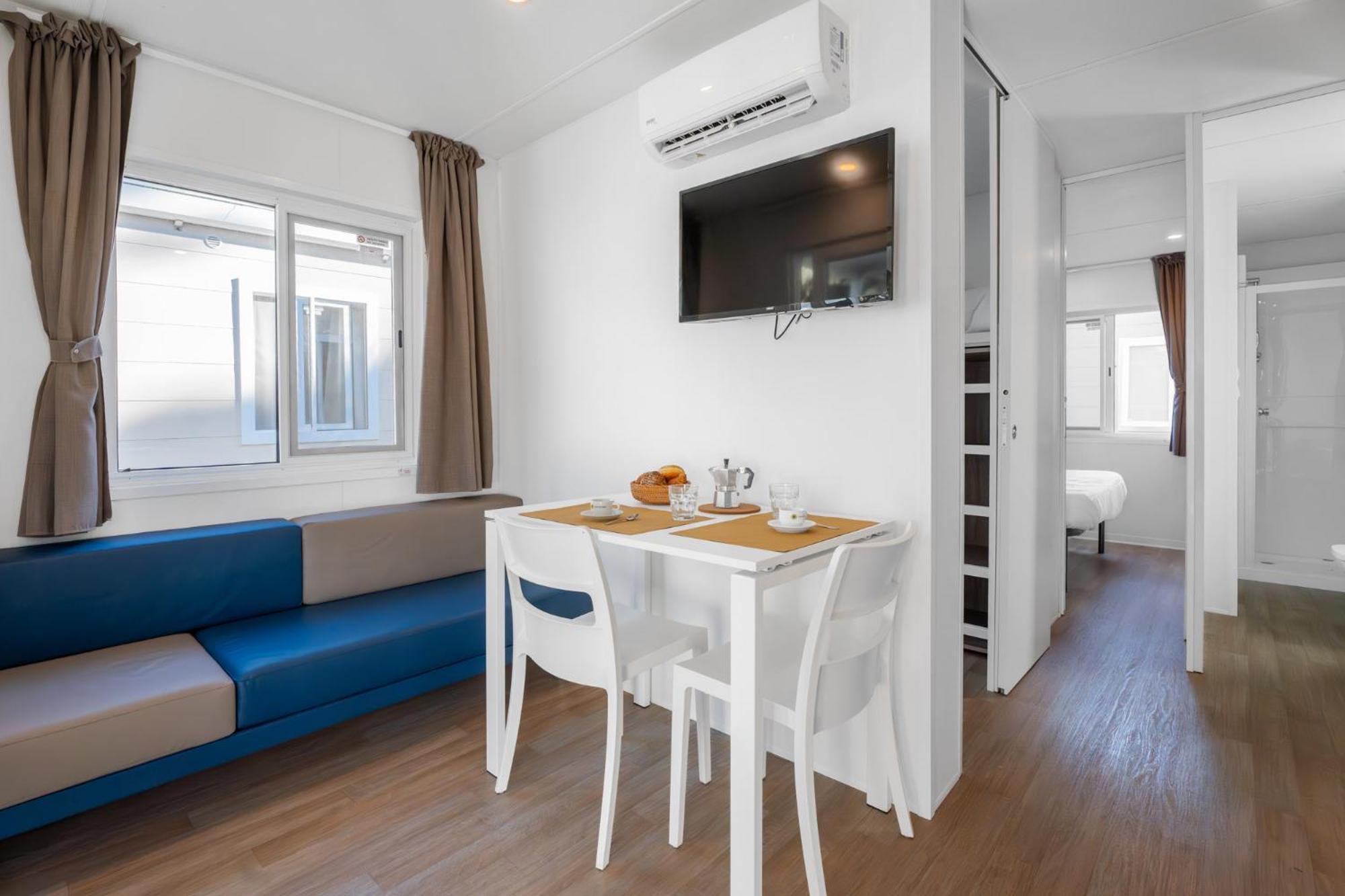 Club Del Sole Stork Family Collection Hotel Giulianova Bagian luar foto